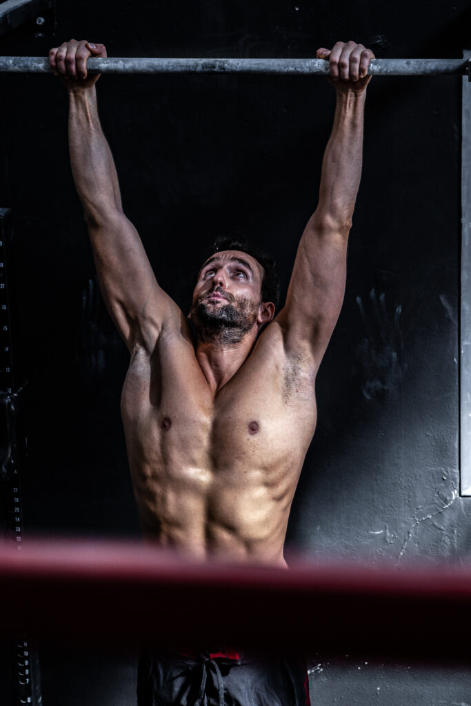 fotografo fitness ragazzo muscolo personal trainer palestra